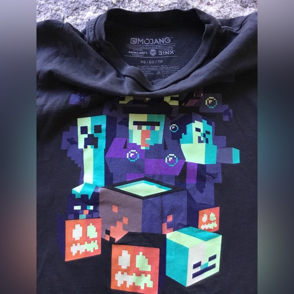 Lot of 3 boys MINECRAFT short-sleeve T-shirts small and X small - Picture 2 of 4